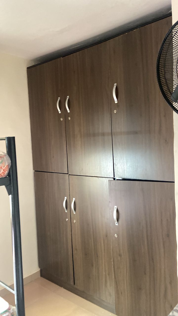 8 Man Room Hostel - Image 6