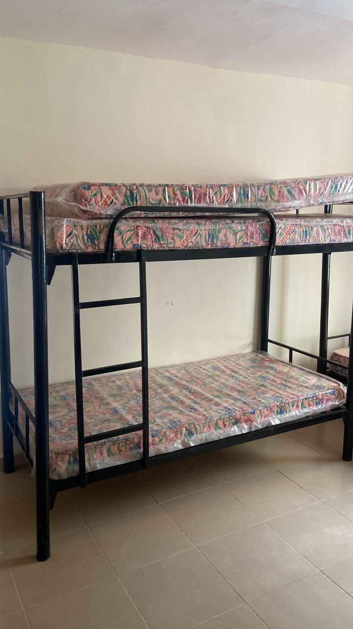 8 Man Room Hostel - Image 3