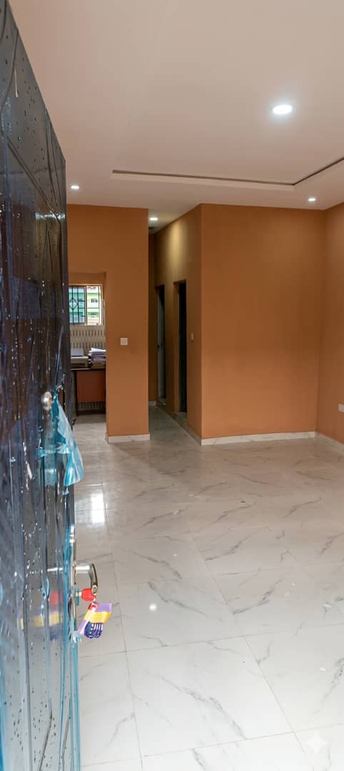 6-Man Room Female Hostel - Image 2